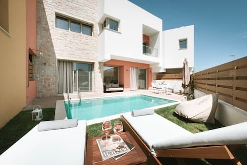 Tessera Hotel & Villas