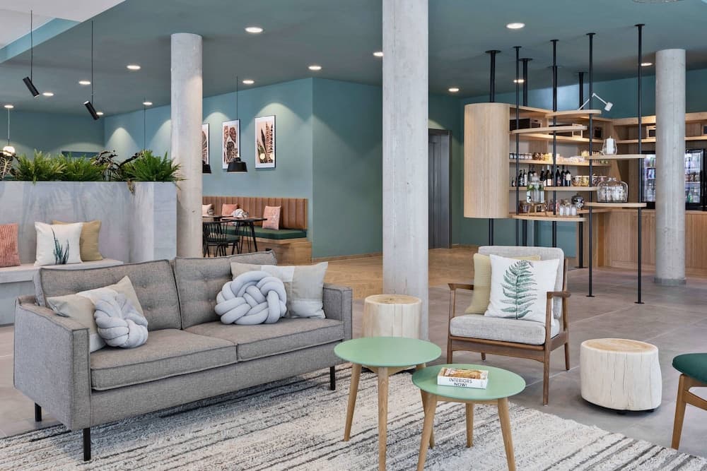 Lobi dinlenme salonu