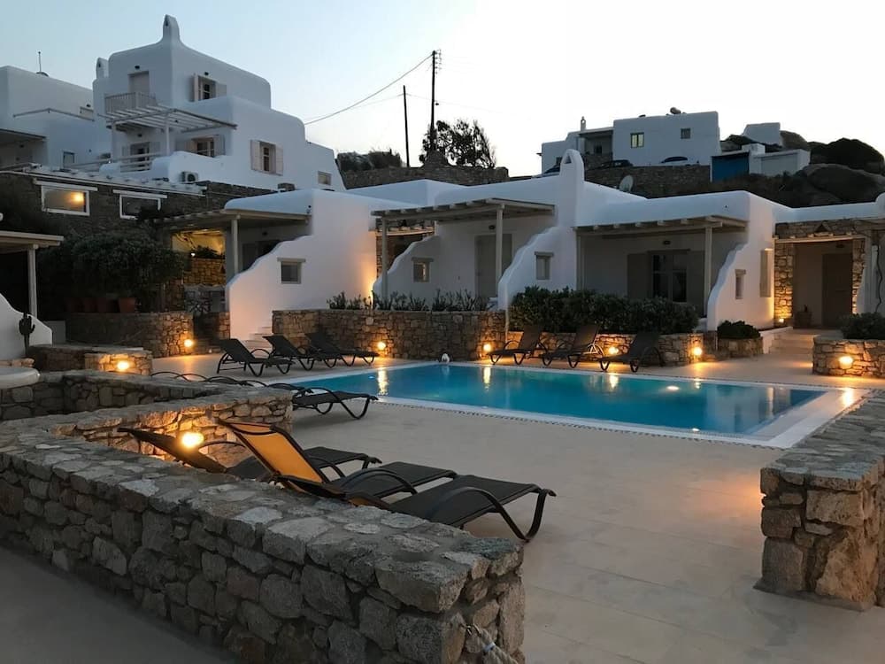 Modern Cycladic Style Villa Xara
