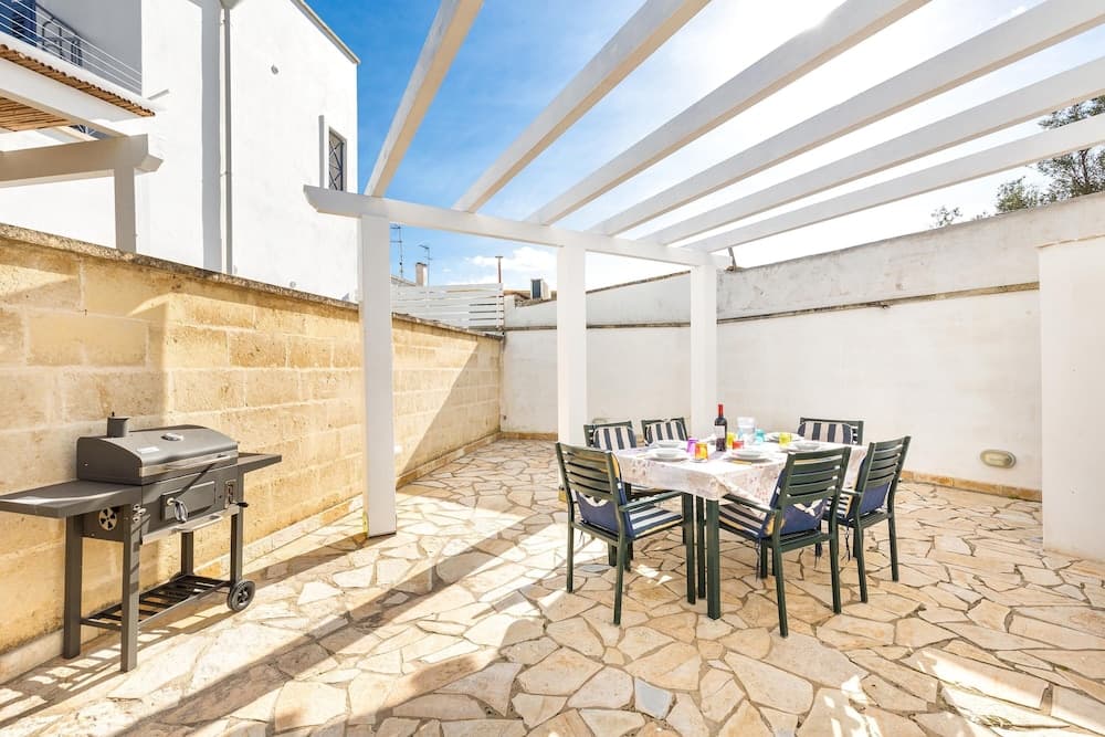 2149 Villa Elena