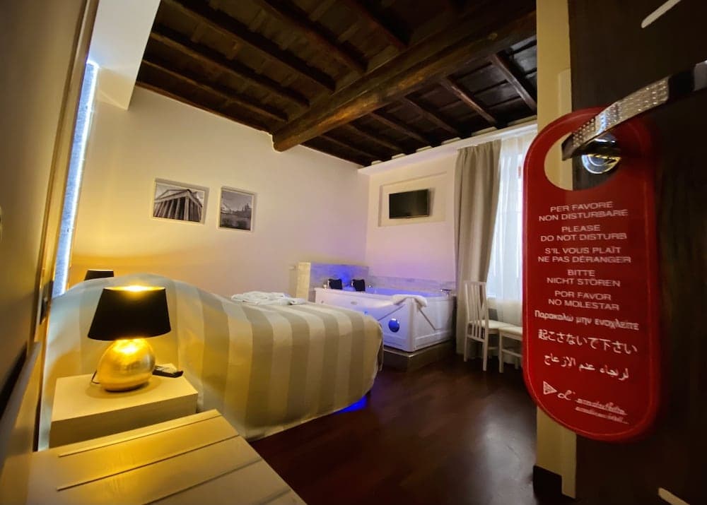 Özel spa küveti
