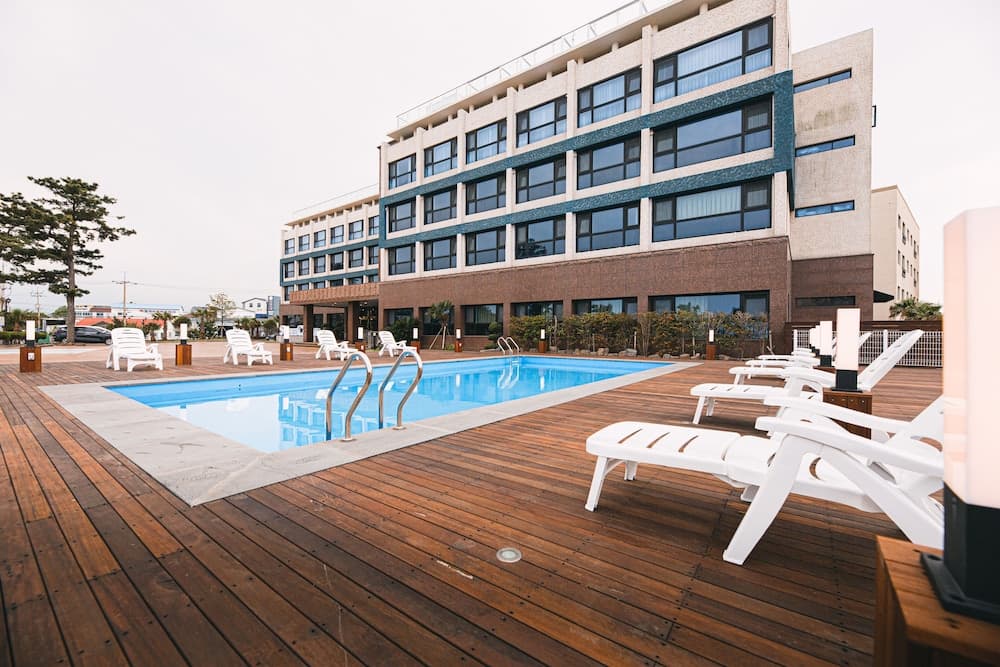 Hotel Sweet Castle Jeju Hamdeok