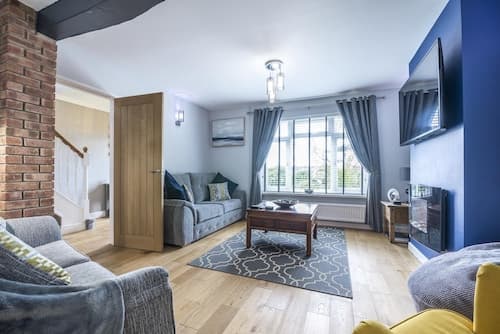 Mayfield House - 4 Bedroom House - Tenby