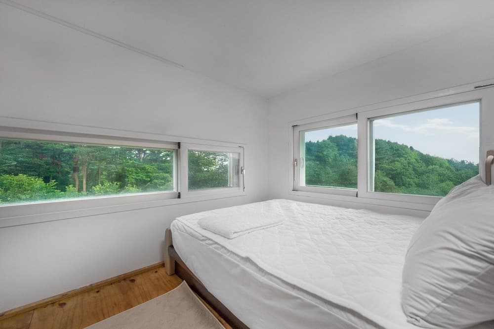 Yangyang Slowstay Pension