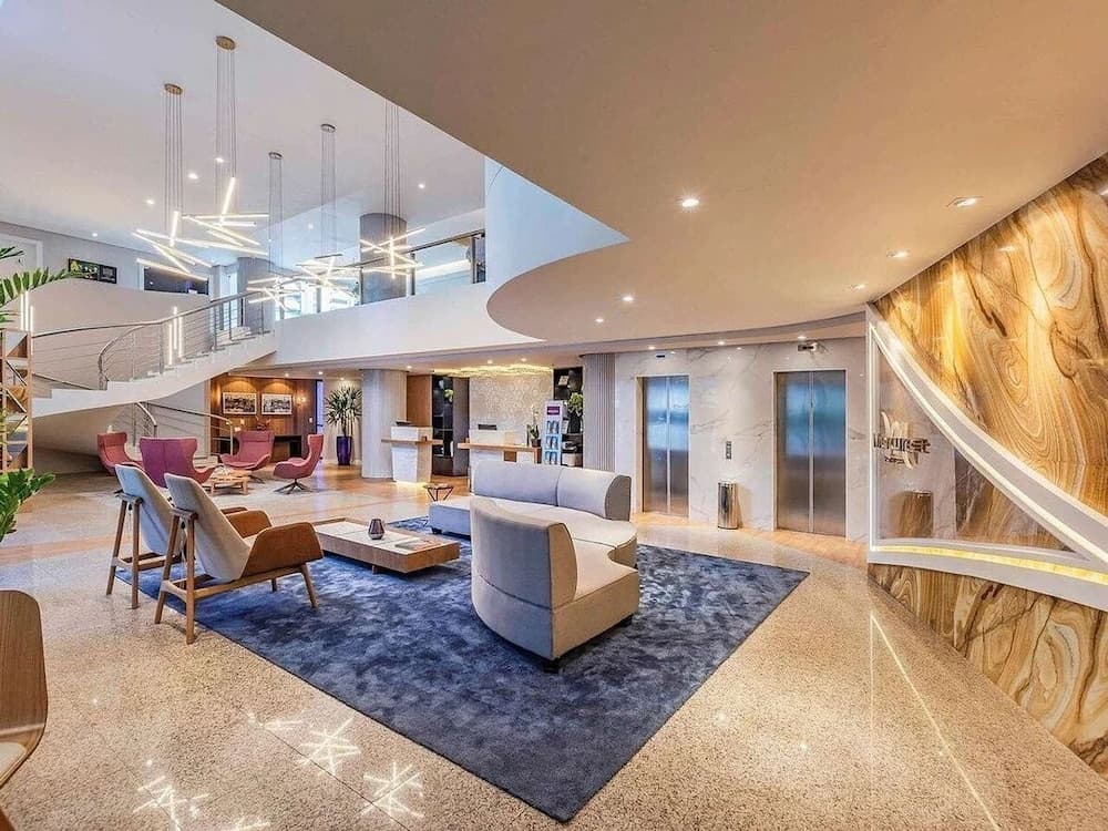 Completo em Hotel Localização Perfeita