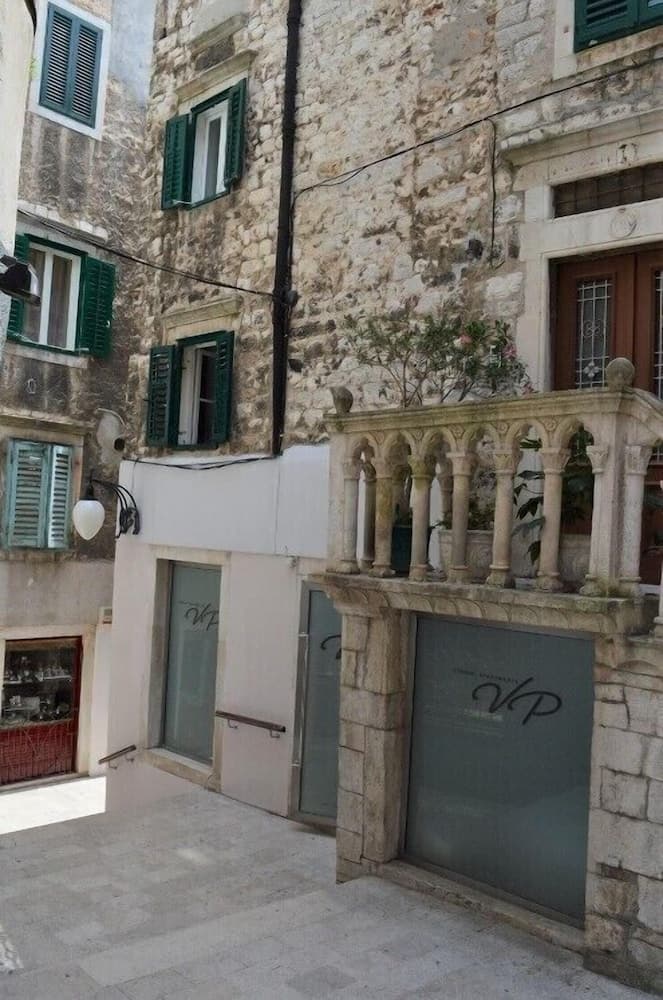 Downtown apartments Vicencin place