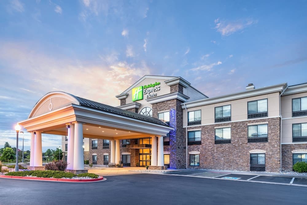 Holiday Inn Express & Suites Colorado Springs First & Main by IHG