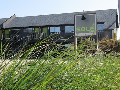 Solé Beach