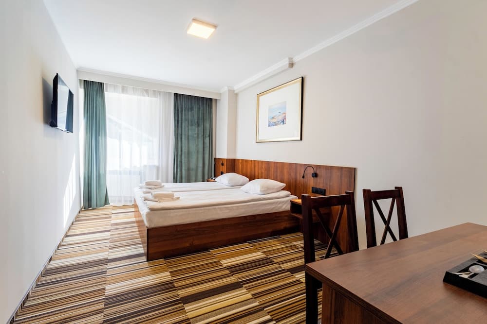 Hit Hotel