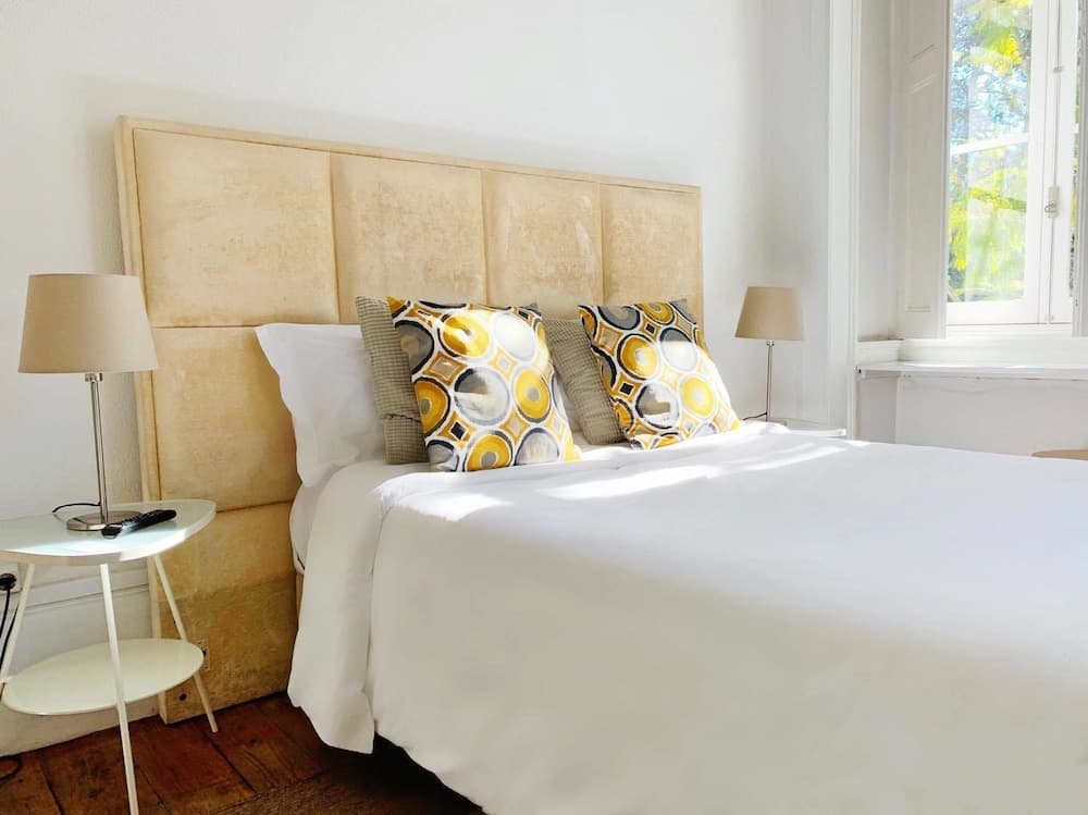 WW Hostel & Suites