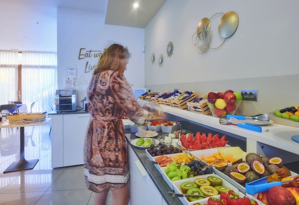 Açık büfe kahvaltı