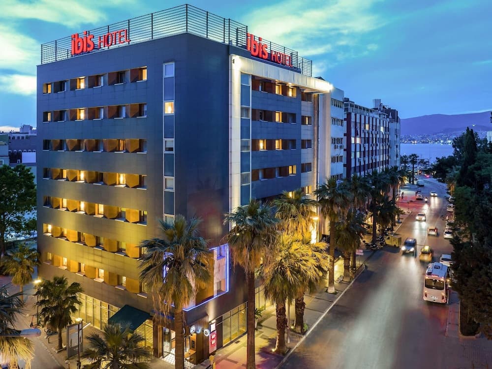 ibis İzmir Alsancak