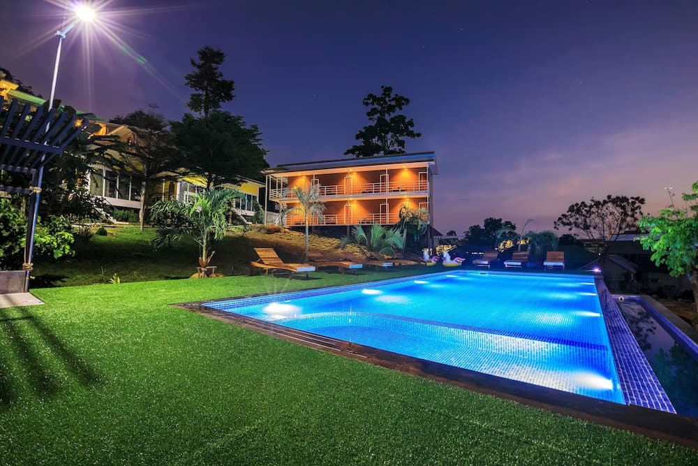 Phi Phi Chang Grand Resort & Spa