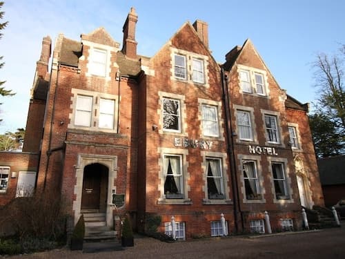 Canterbury Hotel