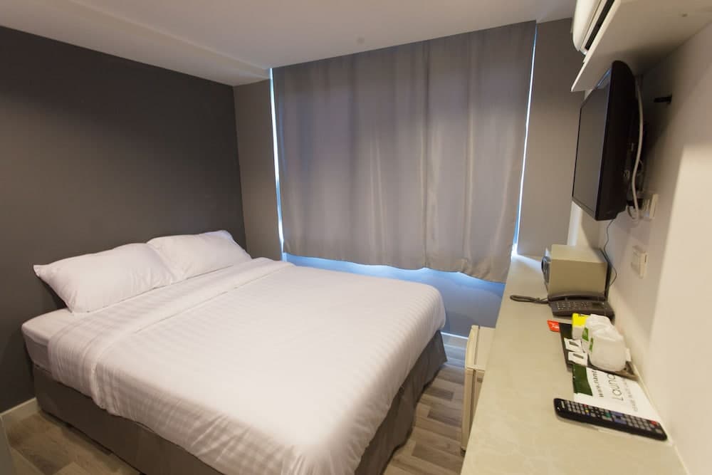 Nantra Ploenchit