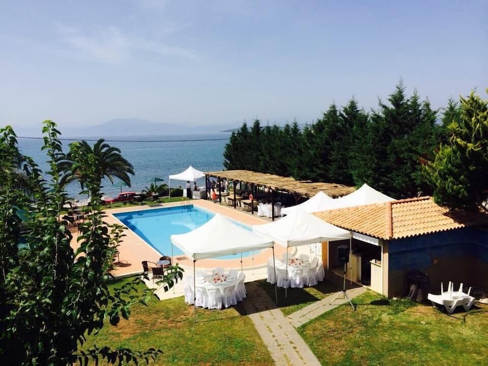 Iria Beach Hotel