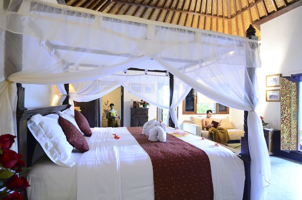 Tirta Ayu Hotel & Restaurant