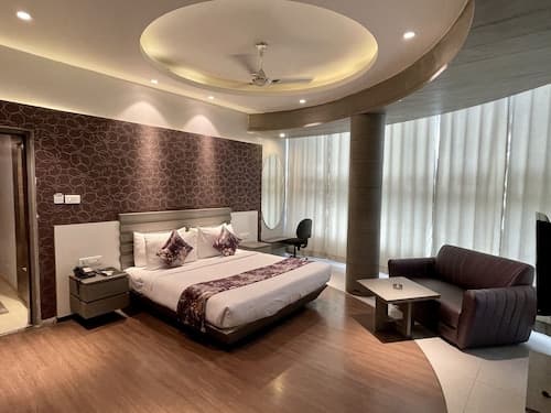 Hotel Narula's Aurrum