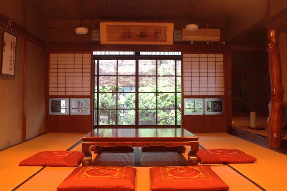 Oda