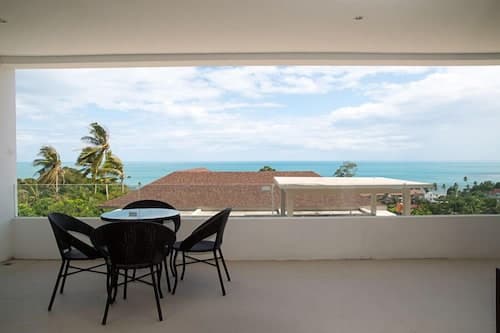Tropical Sea View Residence
