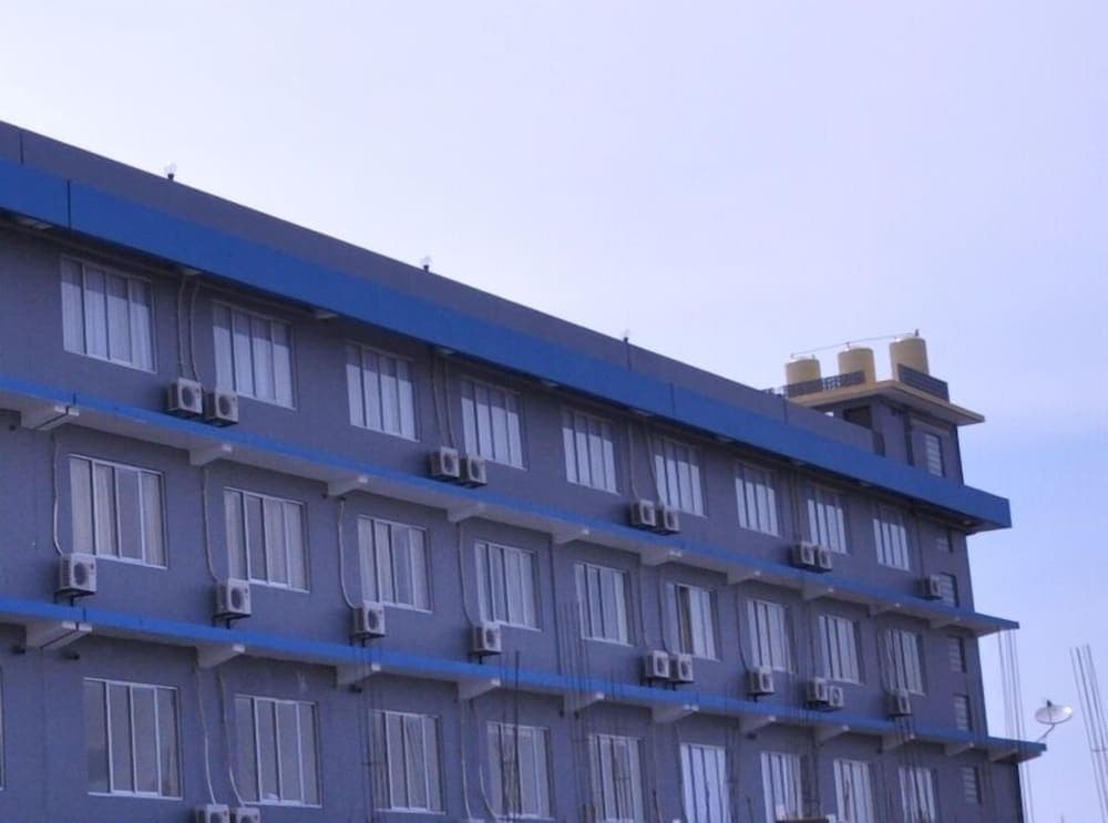 Dermaga Keluarga Hotel