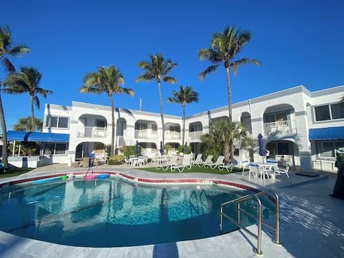 Coral Key Inn