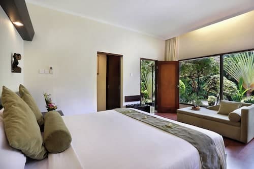 Respati Beach Hotel