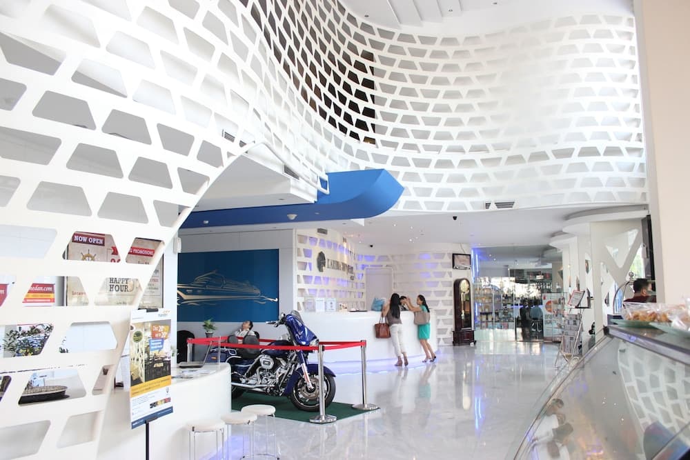 Lobi dinlenme salonu