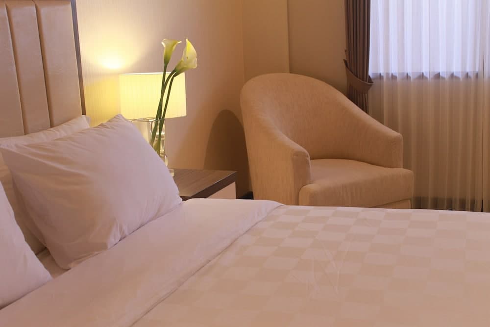 Bella Hotel Surabaya