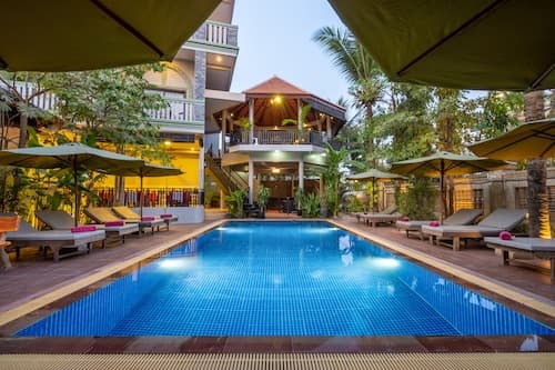 Reveal Courtyard in Reveal Angkor