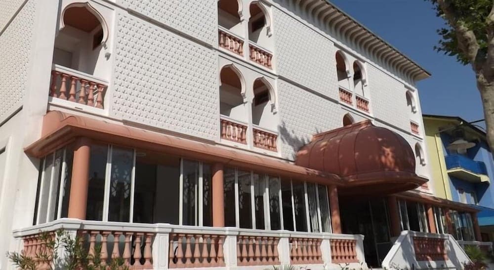 Victory Hotel