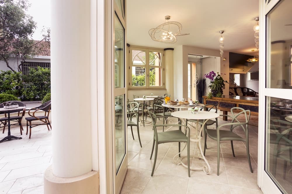 Lobi dinlenme salonu