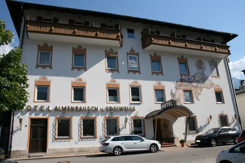 Almenrausch und Edelweiss