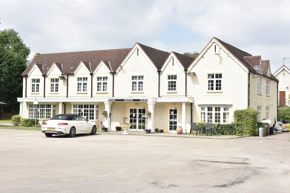 OYO the Gables Hotel, Birmingham Airport