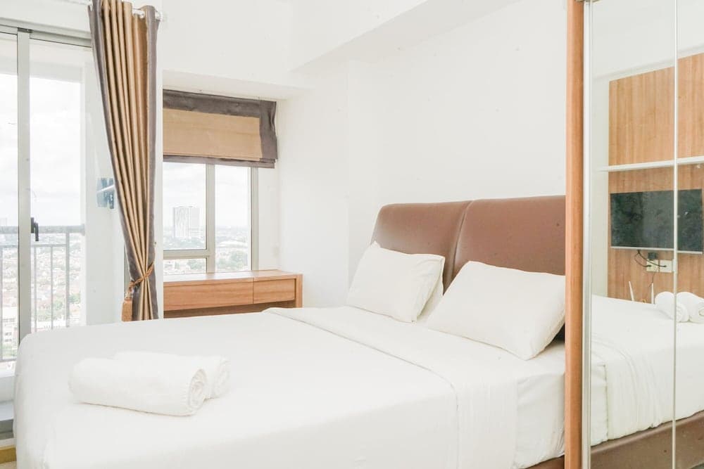 Cozy Living Studio Apartment M-Town Residence