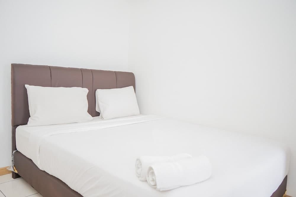 Comfort and Spacious 2BR Apartment M-Town Residence