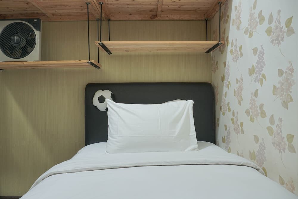 Comfortable 2BR Apartment at Kebagusan City