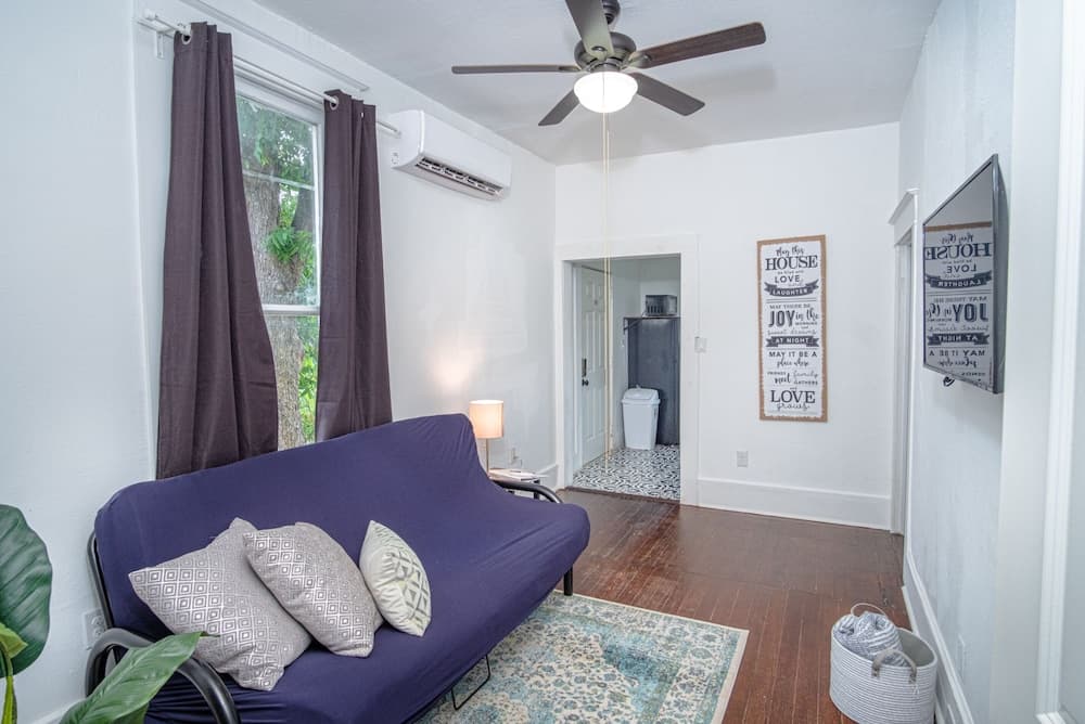 Embrace Tranquility 1br/1ba Near Downtown