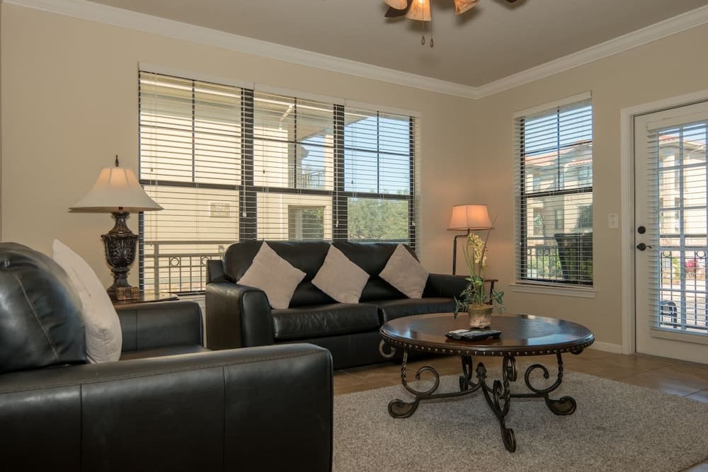Bp521cp 3 Bedroom Condo in Bella Piazza