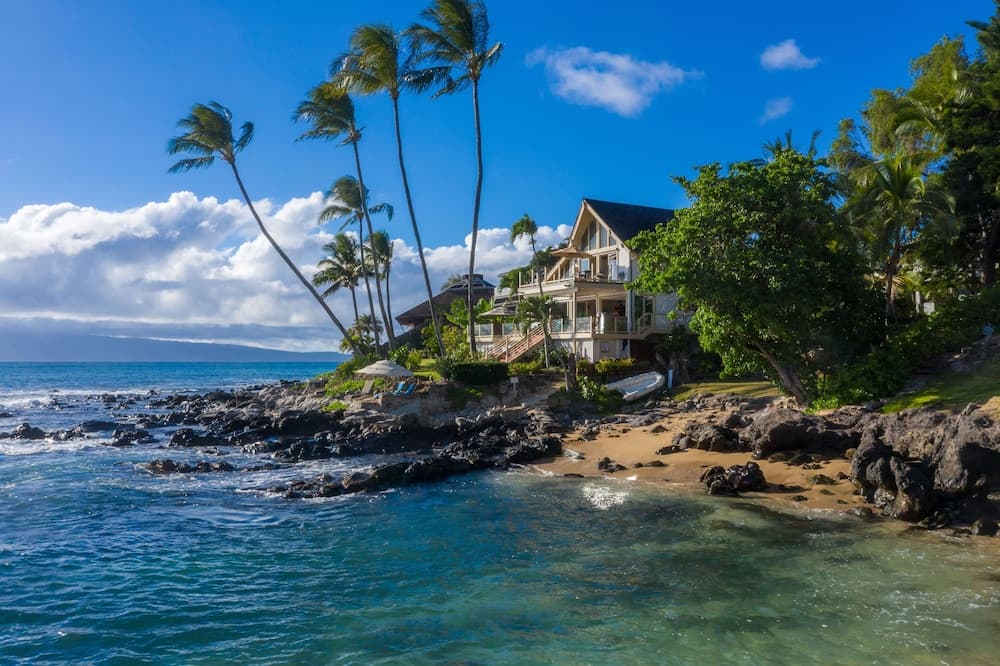 Turtle Cove 3 Bedroom Home by RedAwning
