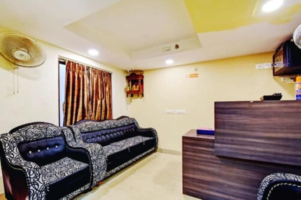 Goroomgo Elite Inn Ultadanga Kolkata