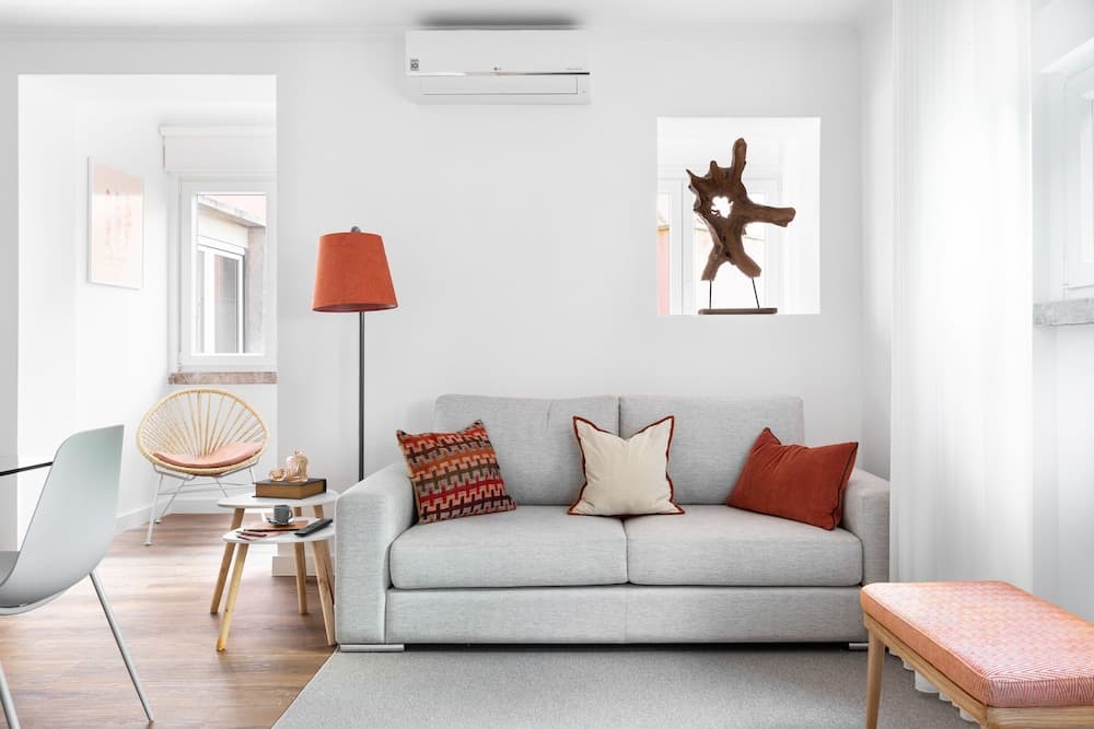 JOIVY Bright & Beautiful 4BR Apt 5 mins to Rato subway