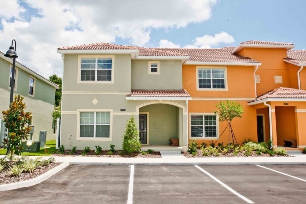 2931 Banana Palm Road 5 Bedroom Townhouse by RedAwning