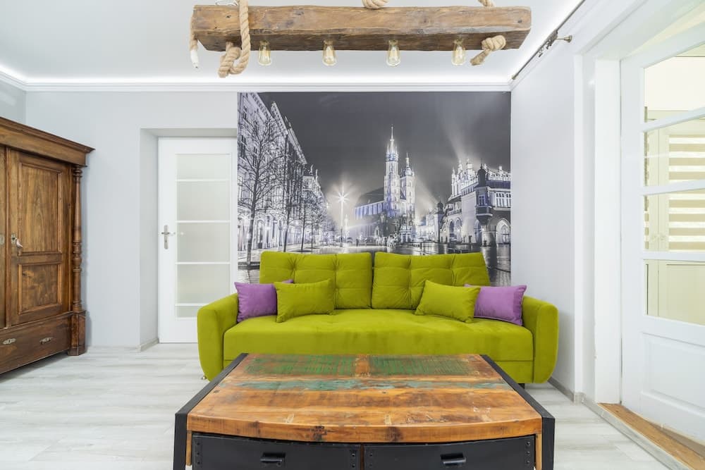 Retro Apartment Zamoyskiego by Renters