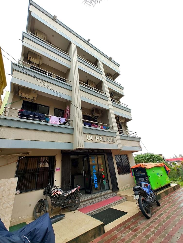 Goroomgo UK Palace Puri