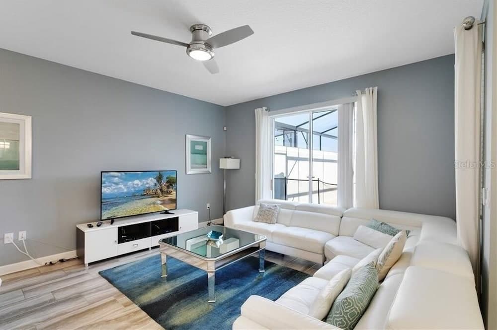 Storey Lake 4 Bedroom Townhome 4 Townhouse by RedAwning