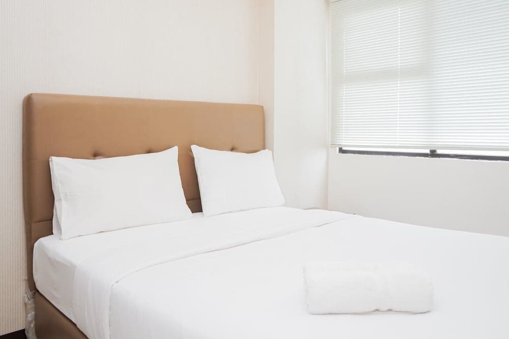 Cozy Room 2BR at 19 Avenue Apartment
