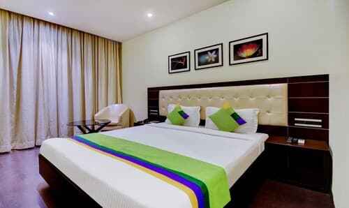Treebo Primeland Suites, Mailasandra