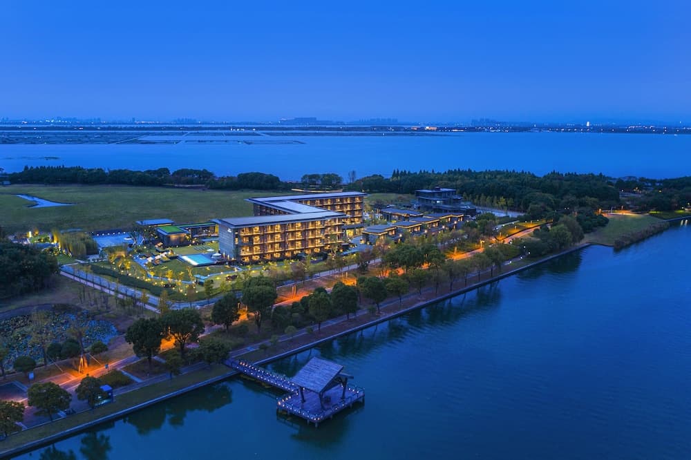 Hotel Indigo Suzhou Yangcheng Lake by IHG