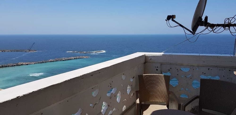 luxury apartment CBD beach view Hilton